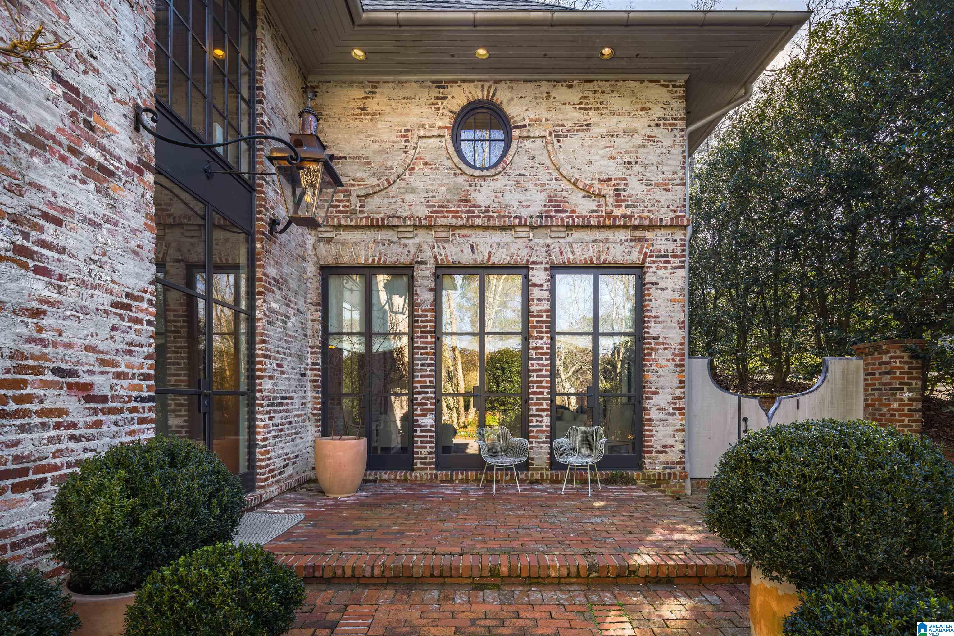 2815 Canterbury Road Birmingham, AL 35223 - Photo 1 of 49