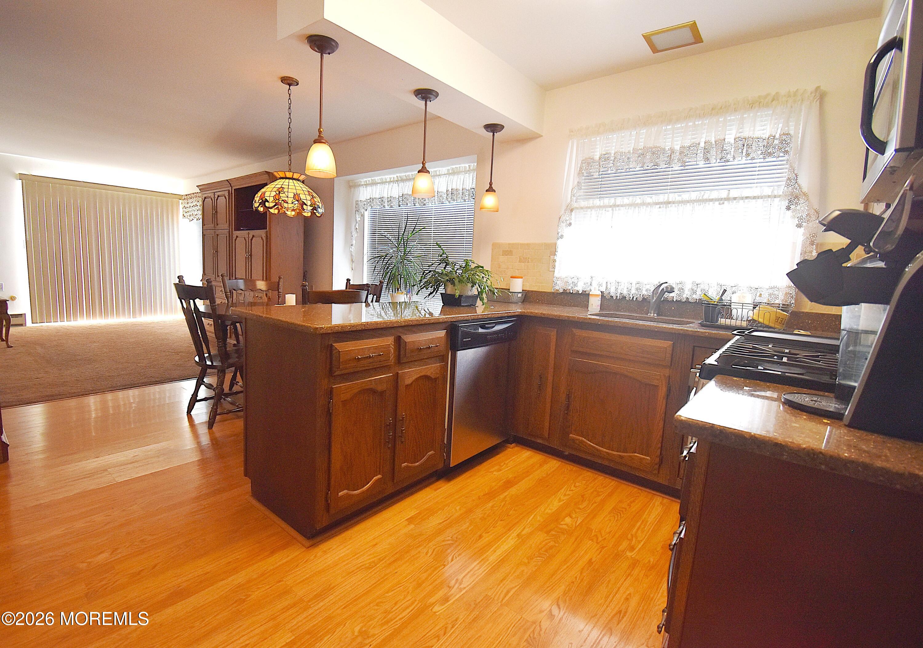 47 Sandhurst Street Manchester Township, NJ 08759 - Photo 5 of 16 kit2_inPixio