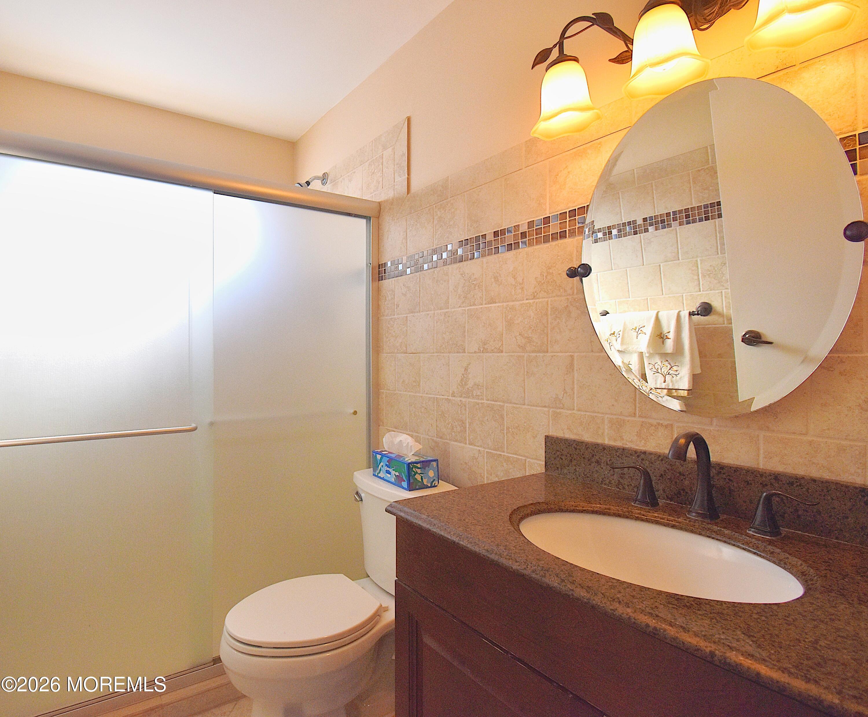 47 Sandhurst Street Manchester Township, NJ 08759 - Photo 9 of 16 Bath 2_inPixio