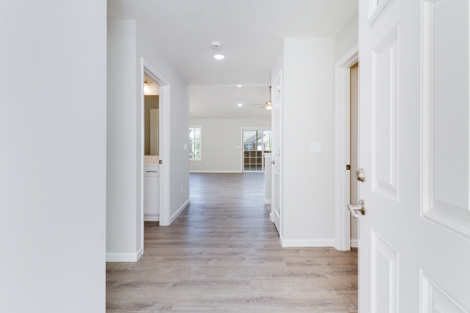 231 Cassidy Road Normal, IL 61761 - Photo 3 of 32 Gallery Image 3