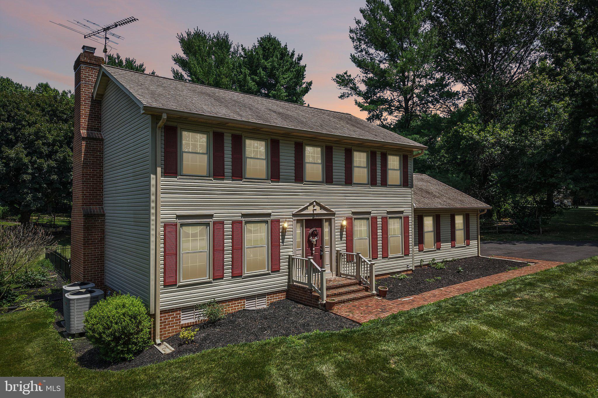 4108 Spring View Drive Jefferson, MD 21755 - Photo 4 of 61 Gallery Image 4