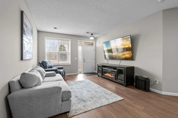 $259,900 | 2504 Country View Drive, Northfield, MN 55057