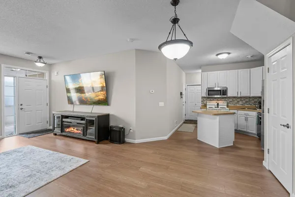 $269,900 | 2504 Country View Drive, Northfield, MN 55057