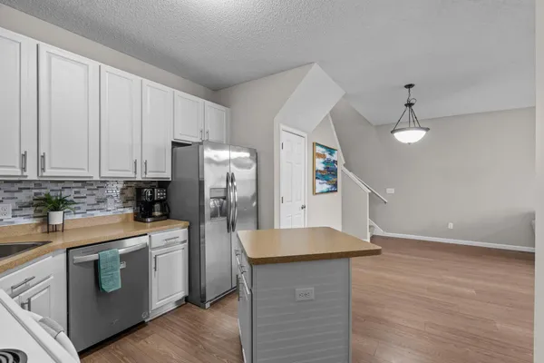 $259,900 | 2504 Country View Drive, Northfield, MN 55057