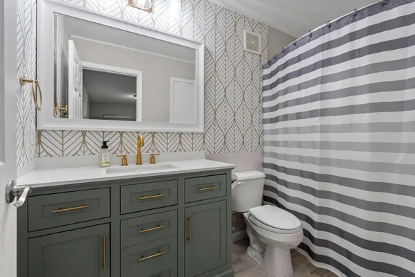 $269,900 | 2504 Country View Drive, Northfield, MN 55057