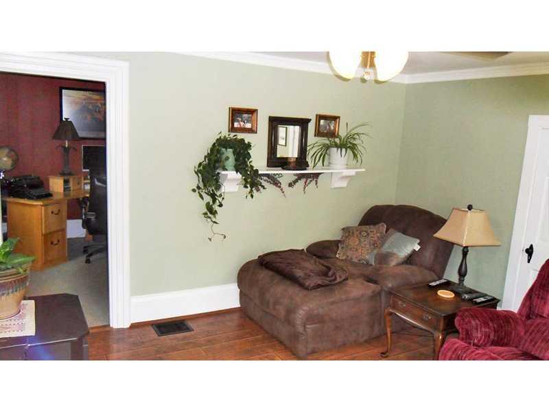1062 Kennebec Road Hampden, ME 04444 - Photo 8 of 35 Living Room.