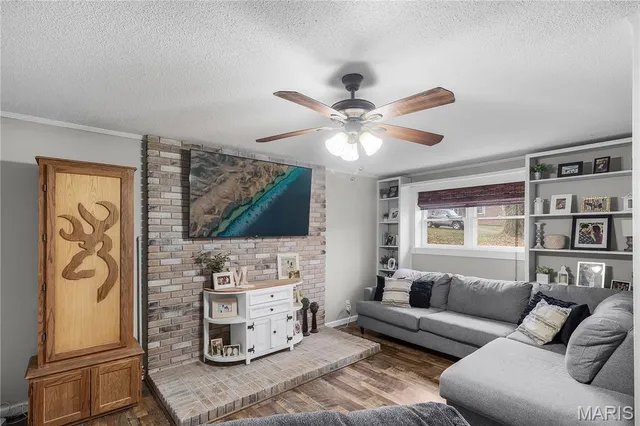 $252,500 | 908 East Cottonwood Lane, Dexter, MO 63841