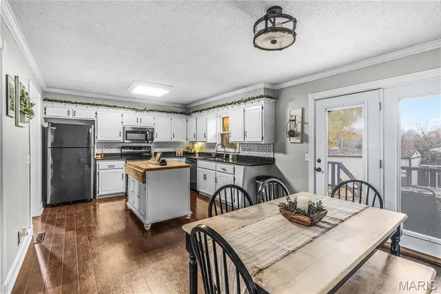 $252,500 | 908 East Cottonwood Lane, Dexter, MO 63841