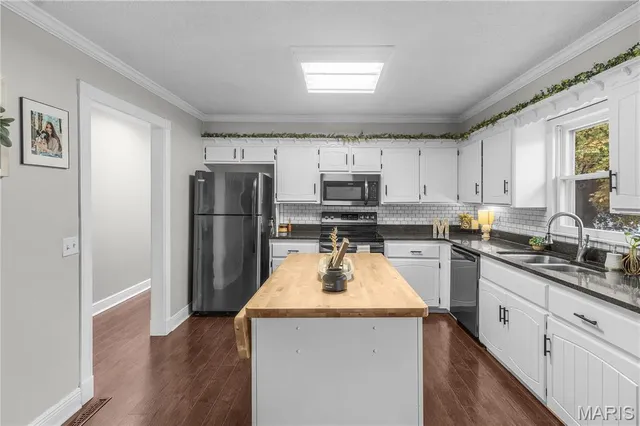 $252,500 | 908 East Cottonwood Lane, Dexter, MO 63841