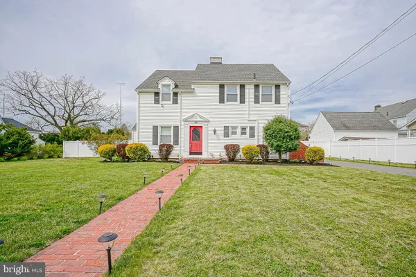 $375,000 | 38 Elmwood Avenue, Vineland, NJ 08360