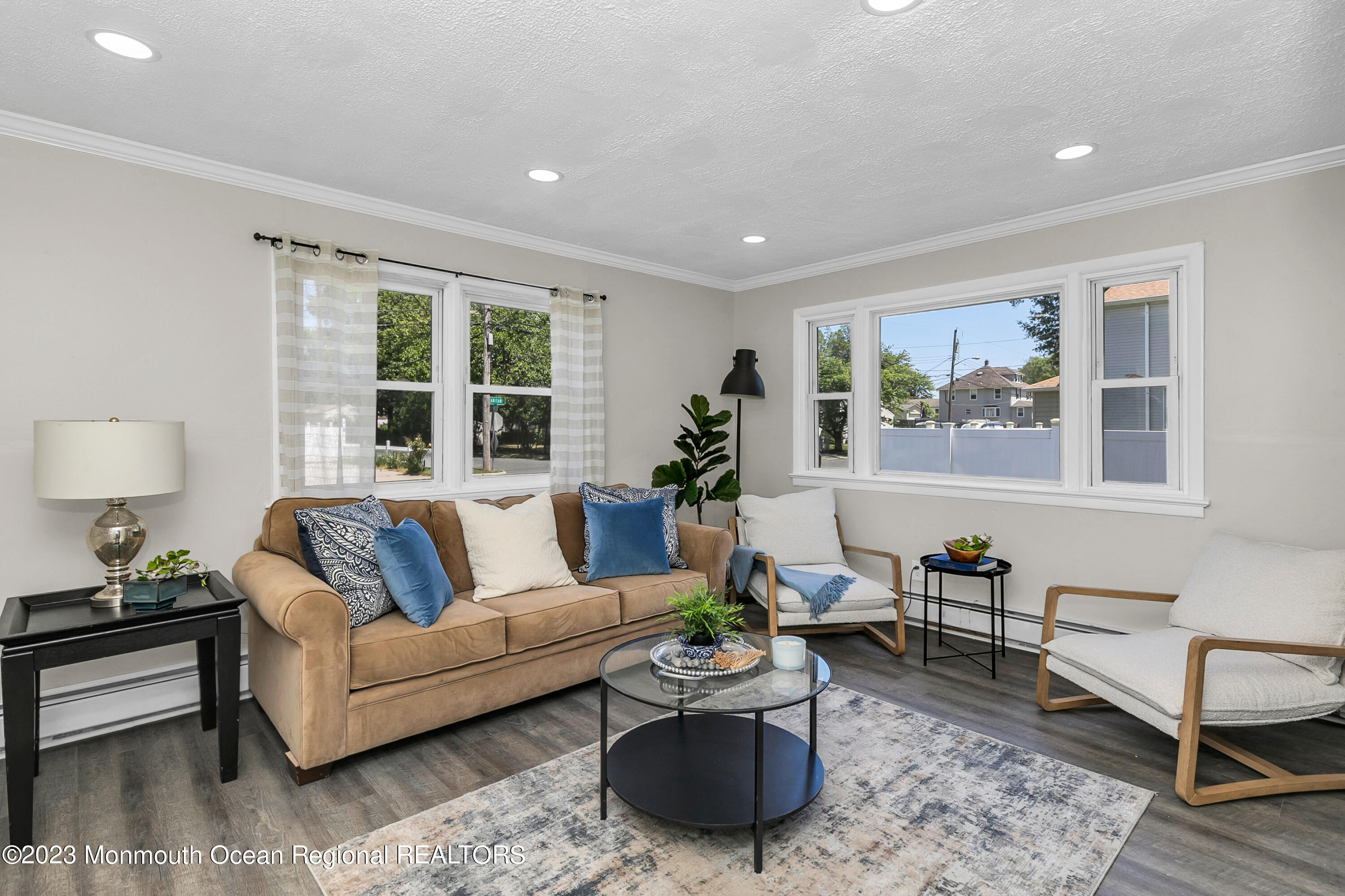 197 Raritan Street Keyport, NJ 07735 - Photo 7 of 28 a living room with furniture and a window