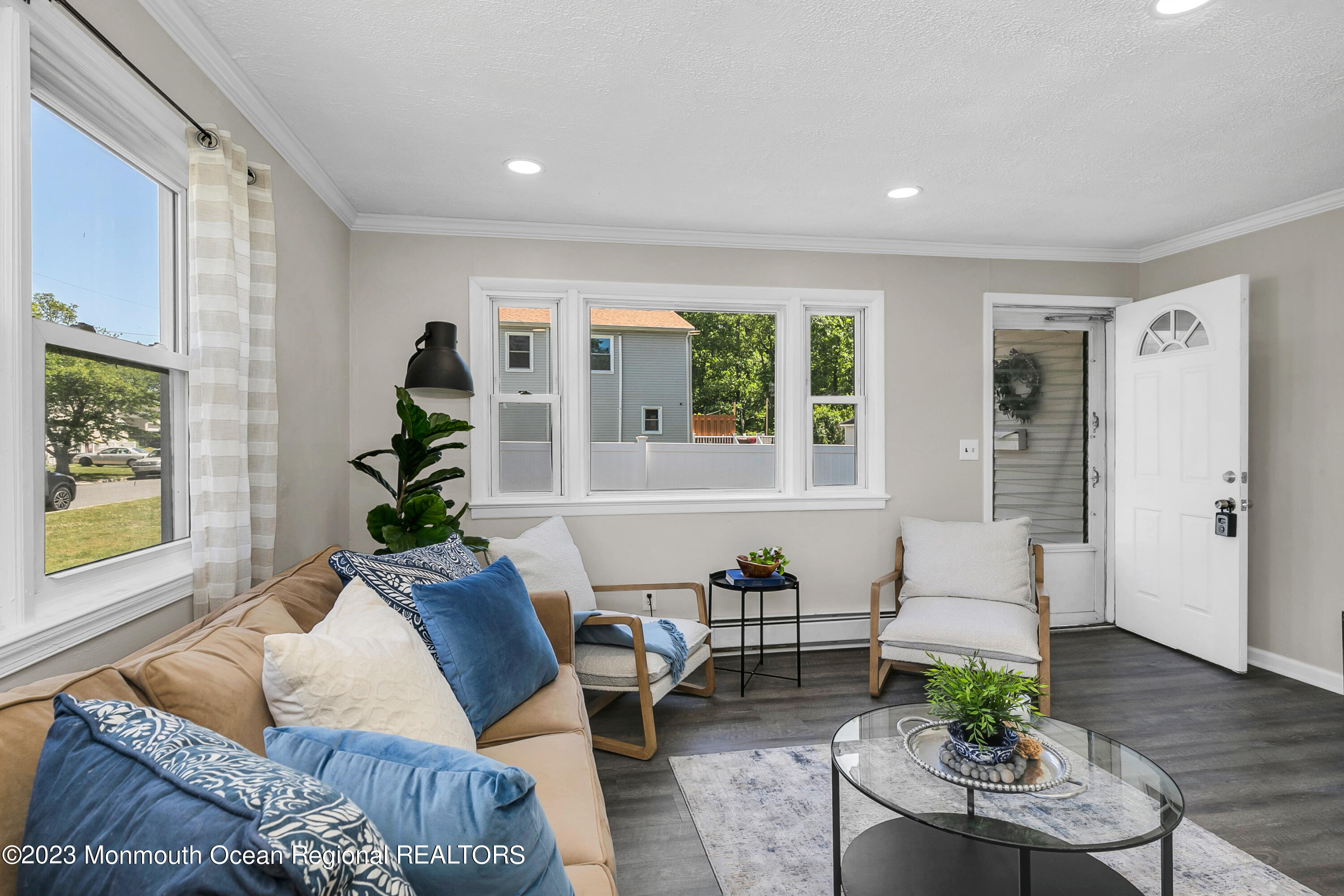 197 Raritan Street Keyport, NJ 07735 - Photo 8 of 28 a living room with furniture and a potted plant