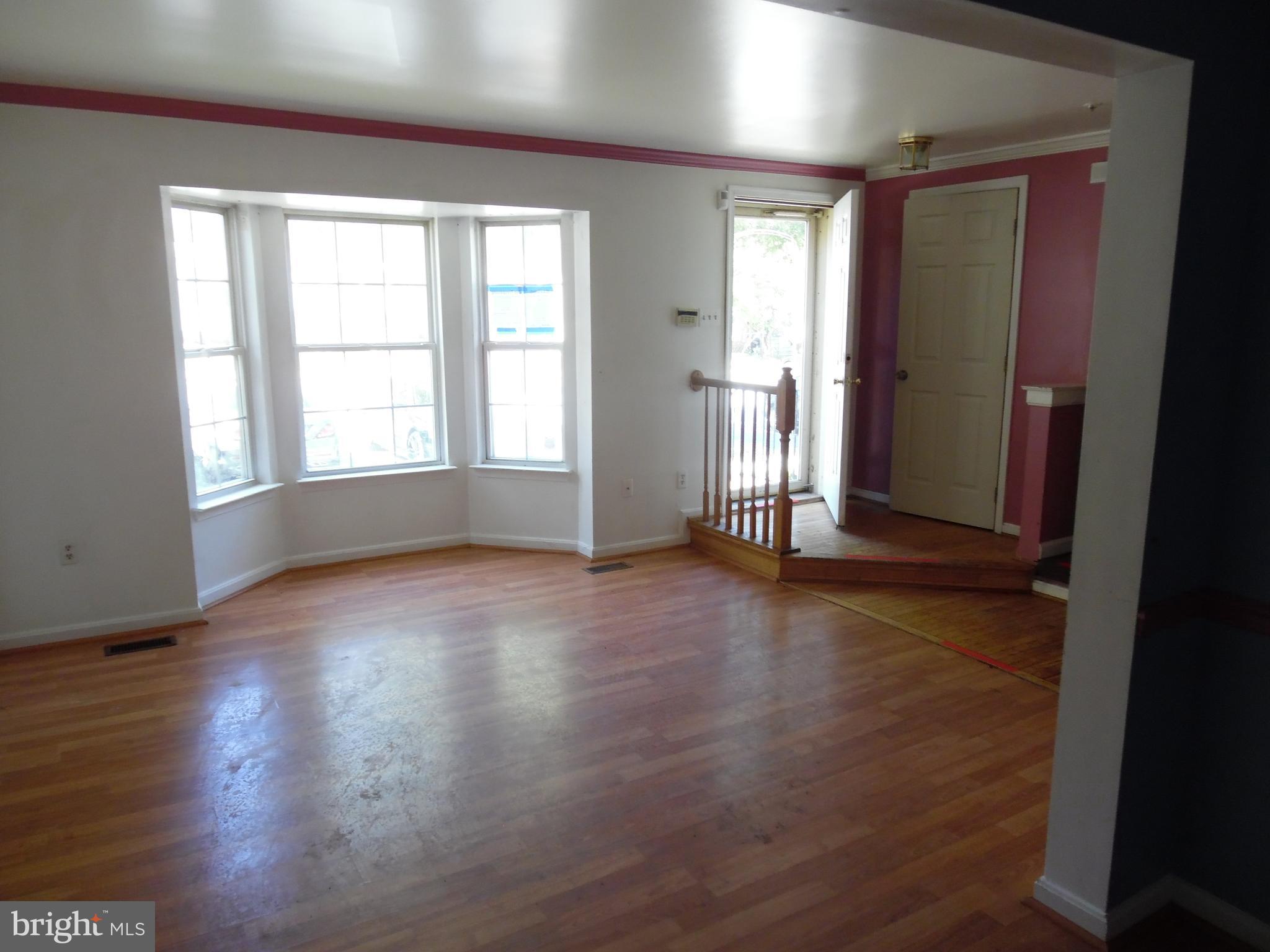 8840 Ritchboro Road District Heights, MD 20747 - Photo 2 of 9 Family Room