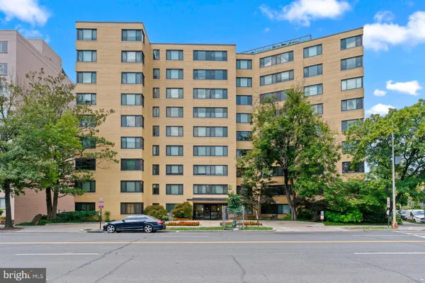 $255,000 | 5410 Connecticut Avenue Northwest, Unit 817, Washington, DC 20015