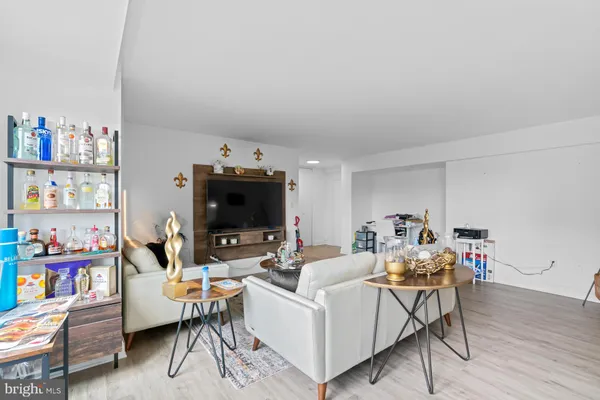 $255,000 | 5410 Connecticut Avenue Northwest, Unit 817, Washington, DC 20015