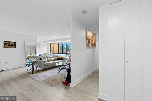 $255,000 | 5410 Connecticut Avenue Northwest, Unit 817, Washington, DC 20015