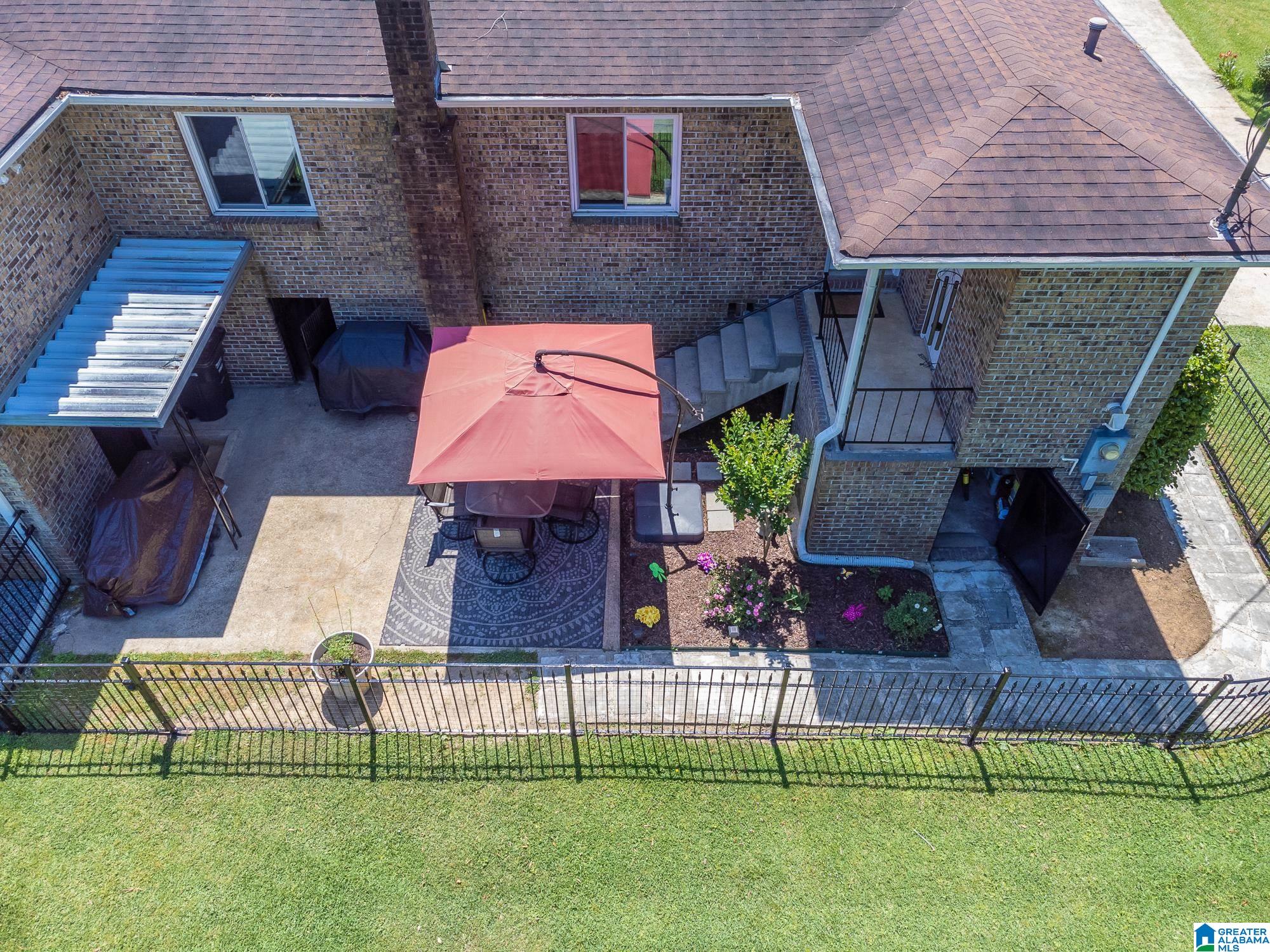 141 College Street Vincent, AL 35178 - Photo 4 of 31