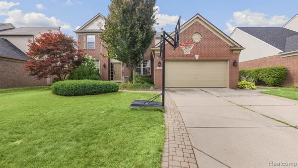 $3,400 | 7164 Millrock Avenue, Utica, MI 48317