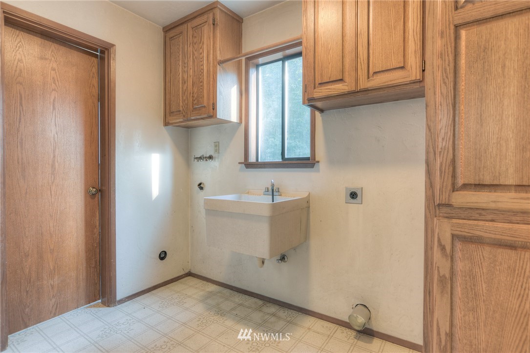 13648 Littlerock Road Southwest Rochester, WA 98579 - Photo 11 of 25