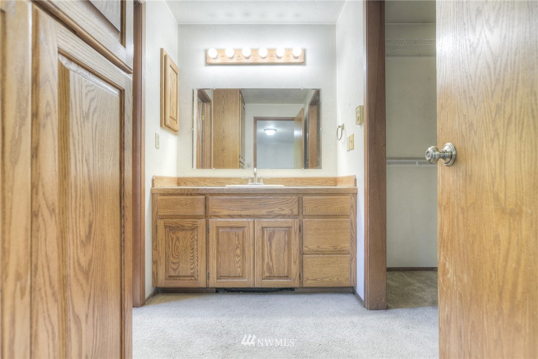 13648 Littlerock Road Southwest Rochester, WA 98579 - Photo 14 of 25