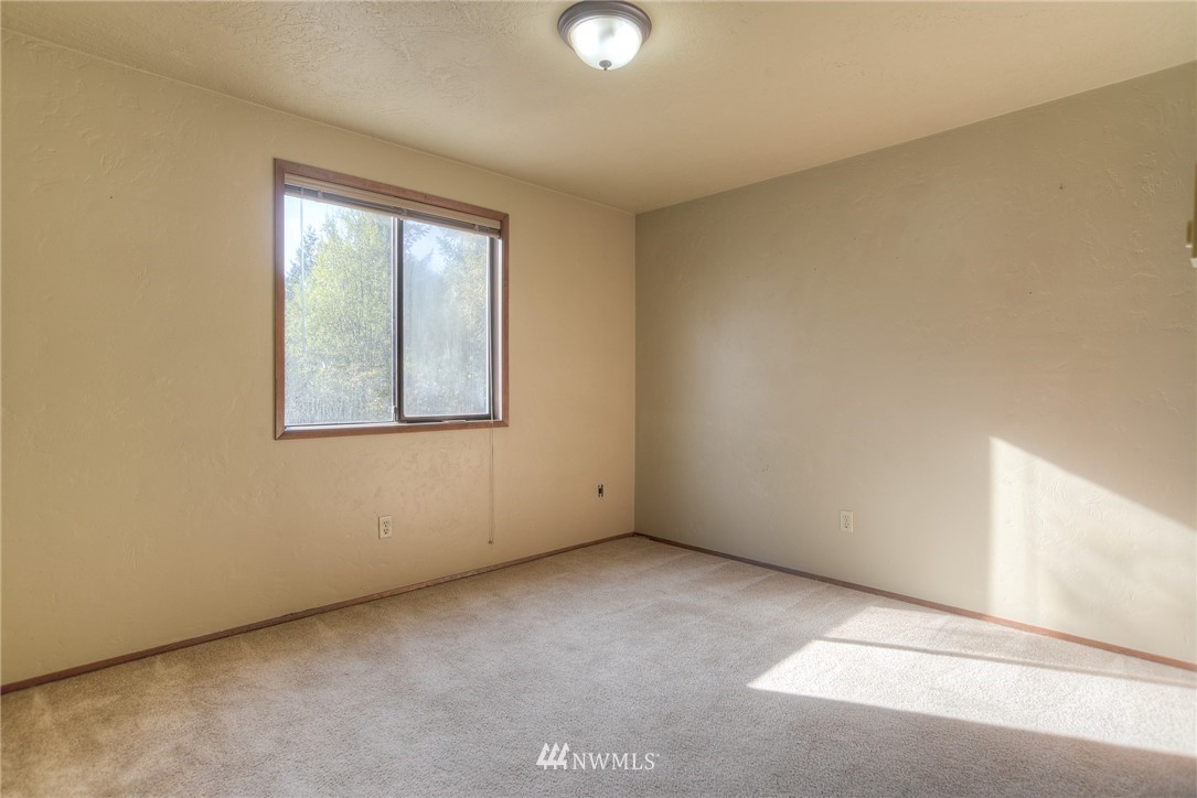 13648 Littlerock Road Southwest Rochester, WA 98579 - Photo 15 of 25