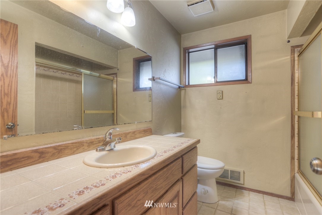 13648 Littlerock Road Southwest Rochester, WA 98579 - Photo 17 of 25