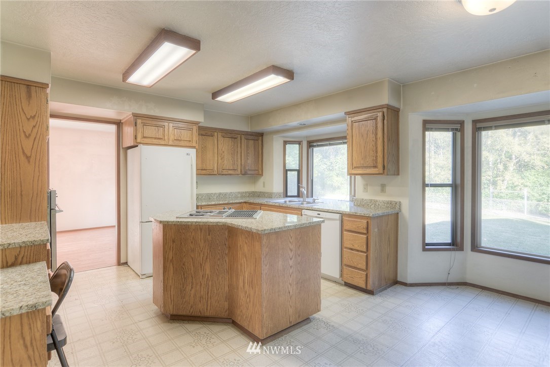 13648 Littlerock Road Southwest Rochester, WA 98579 - Photo 8 of 25