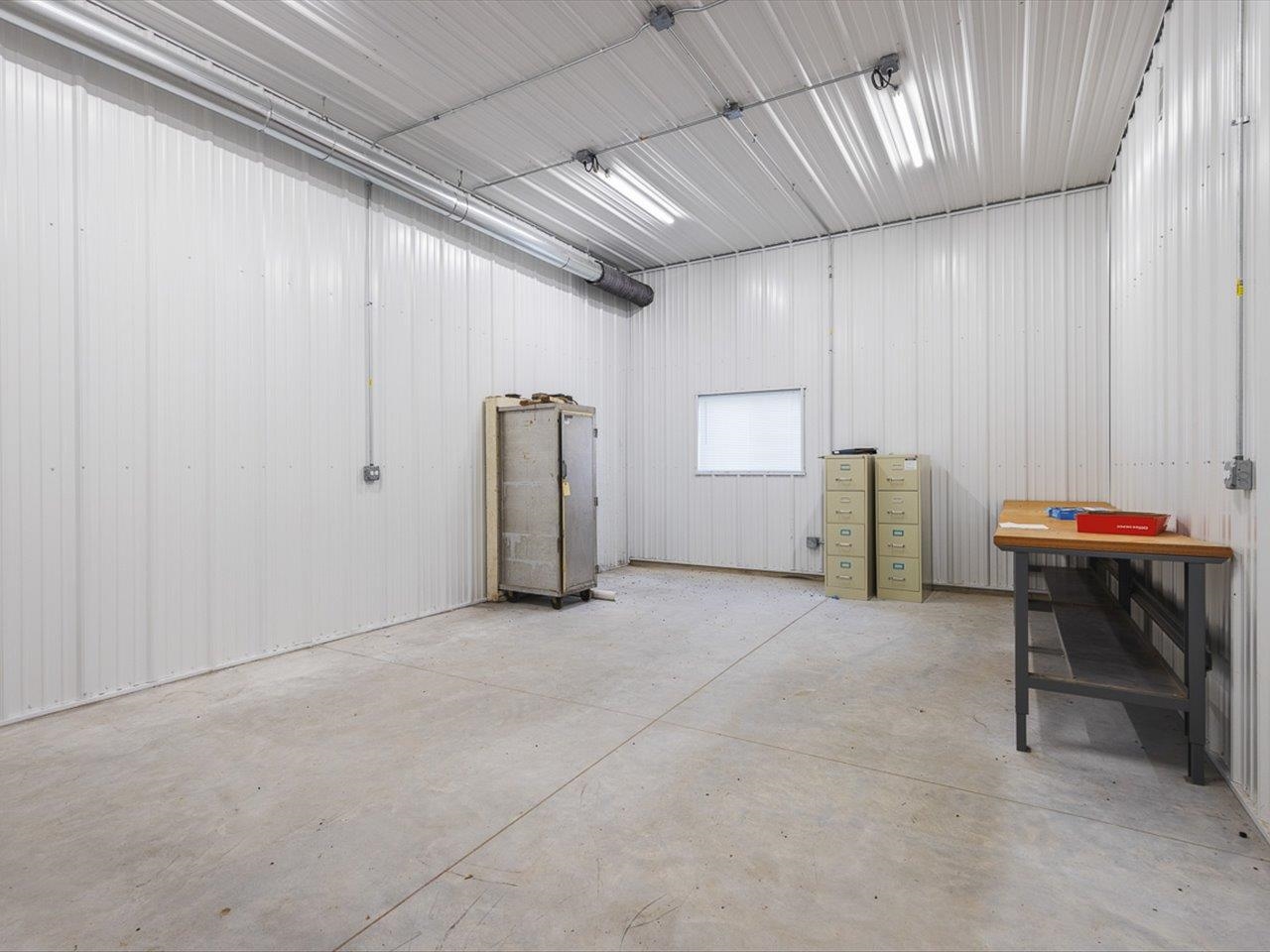 11635 Wange Road Capron, IL 61012 - Photo 15 of 57