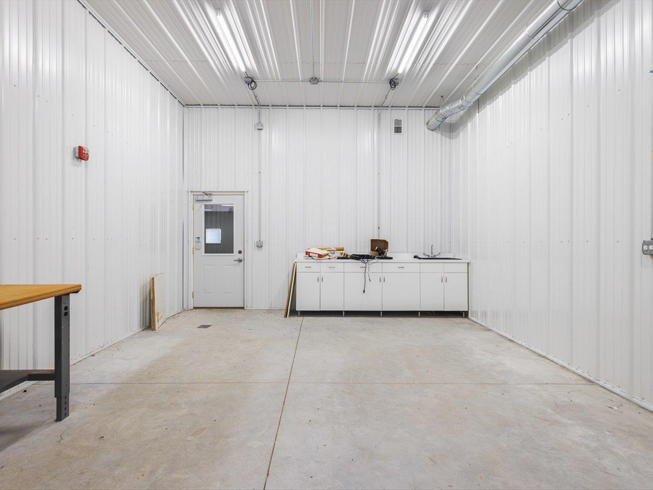 11635 Wange Road Capron, IL 61012 - Photo 16 of 57