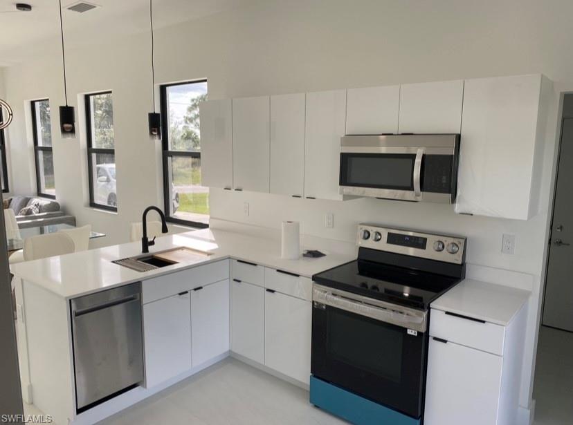 1727 Meadow Road Lehigh Acres, FL 33976 - Photo 10 of 20 Gallery Image 10