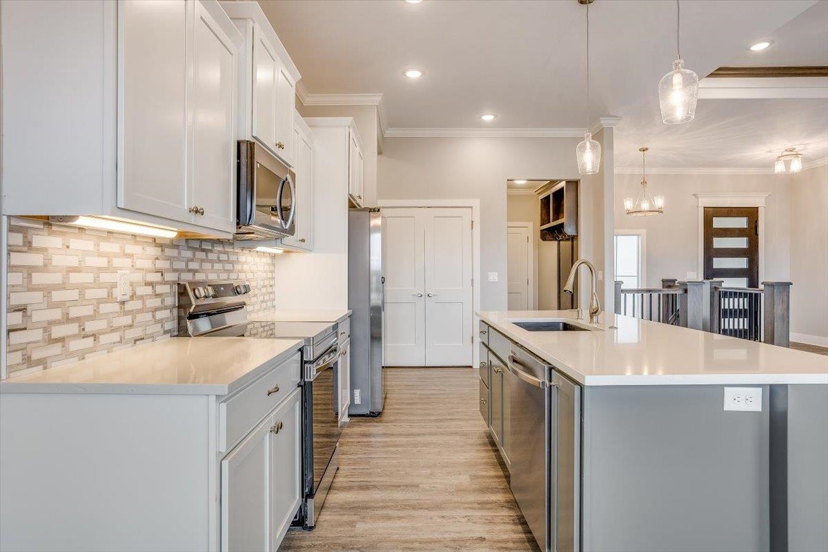 1217 South Gateway Street Wichita, KS 67230 - Photo 11 of 36