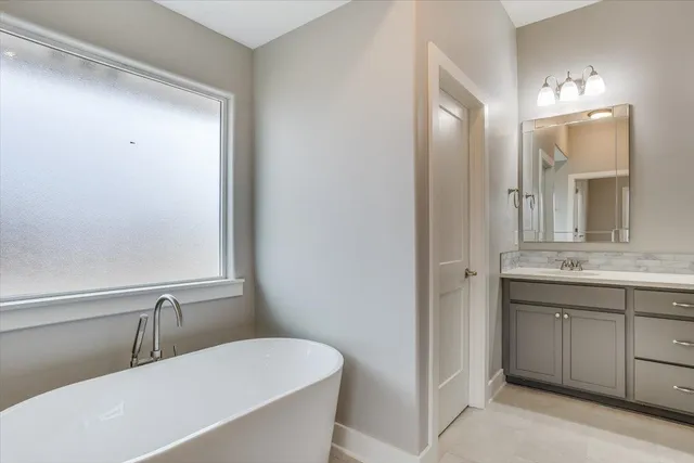 $459,500 | 1217 South Gateway Street, Wichita, KS 67230