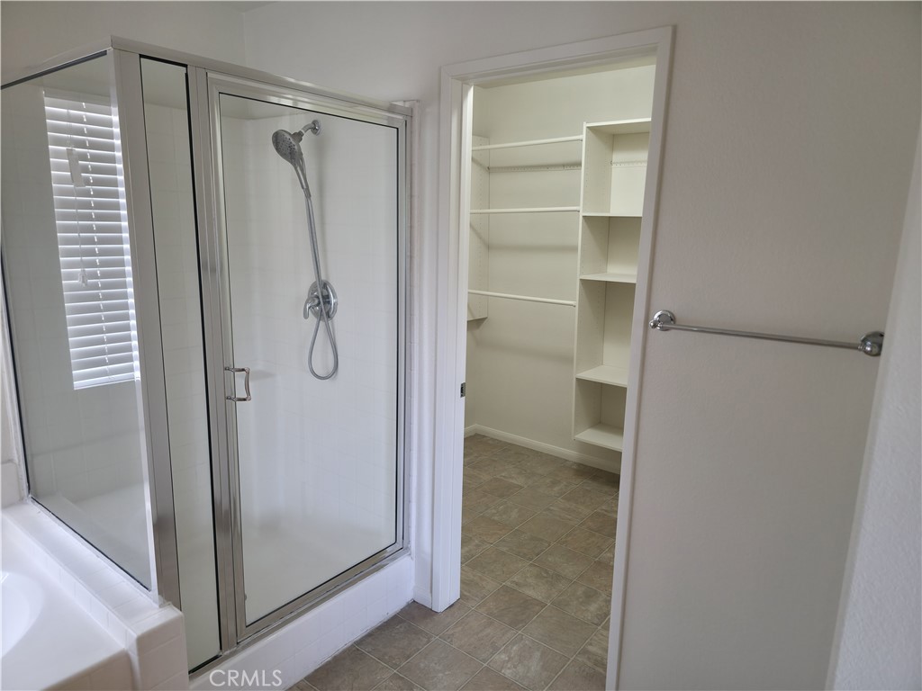 1379 Withorn Court Riverside, CA 92507 - Photo 20 of 30 primary walkin