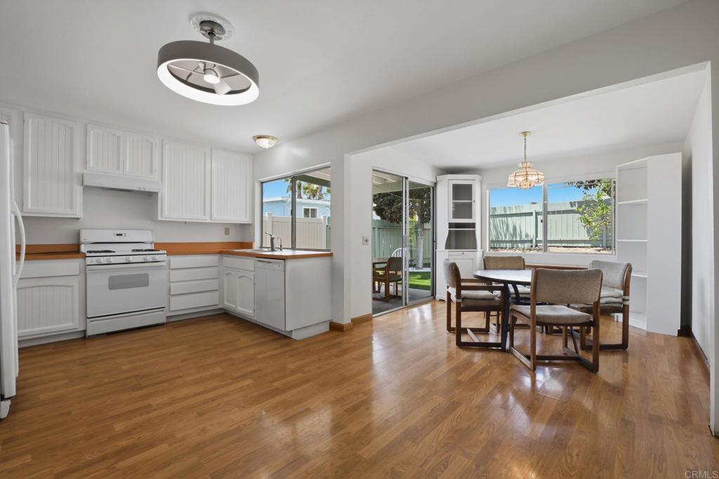 1712 Greentree Road Encinitas, CA 92024 - Photo 9 of 28 Gallery Image 9