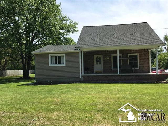 625 Pickard Road Temperance, MI 48182 - Photo 1 of 31