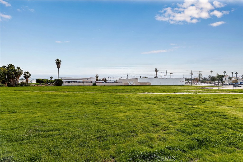 7509 Arlington Riverside, CA 92503 - Photo 8 of 27 a view of an ocean