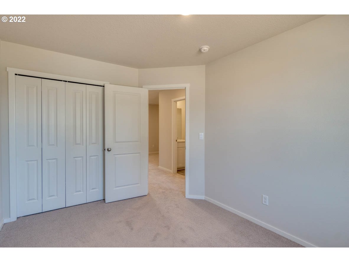 2810 North 3rd Way Ridgefield, WA 98642 - Photo 7 of 20 a view of an empty room