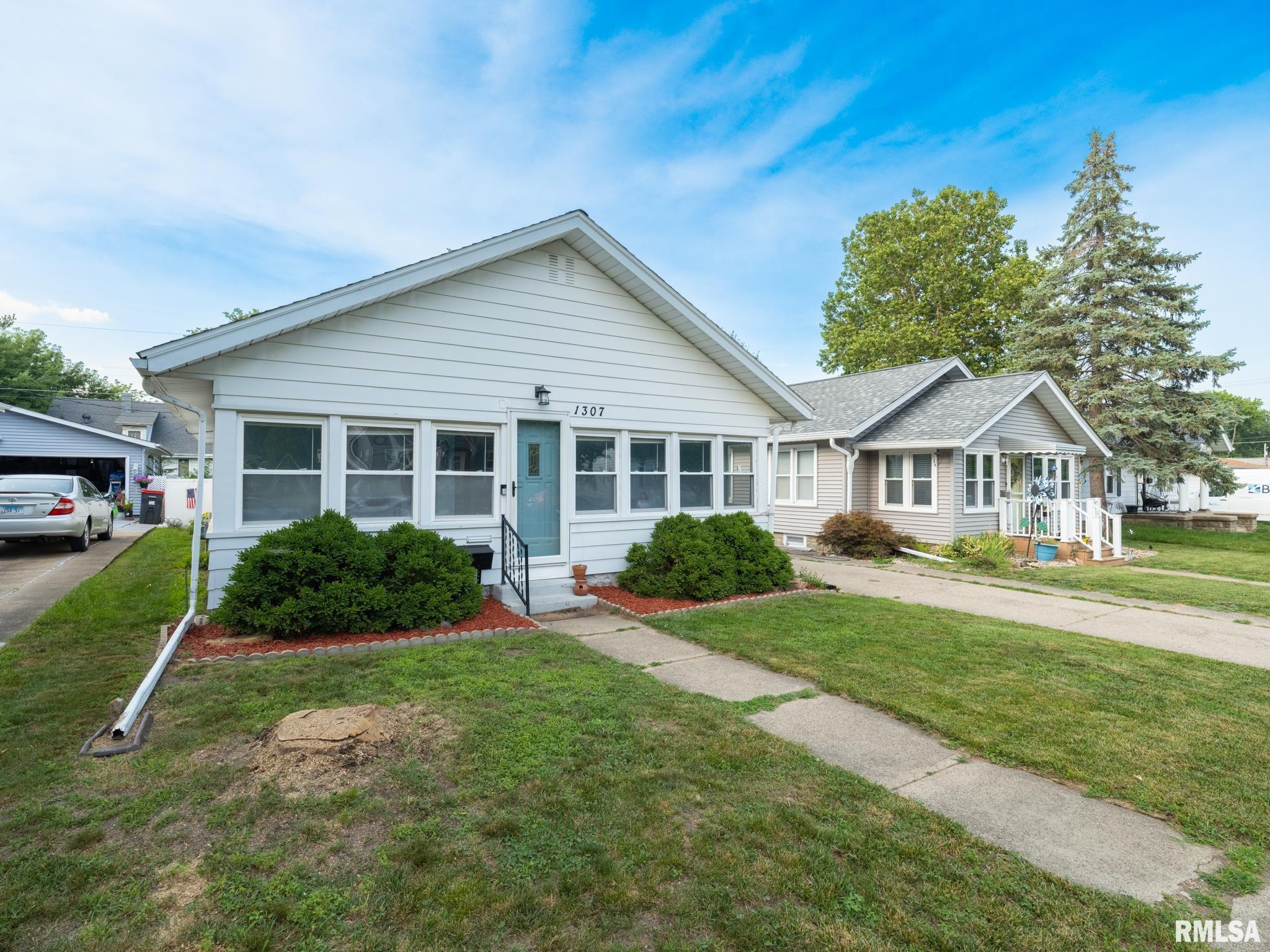 1307 State Street Pekin, IL 61554 - Photo 3 of 50