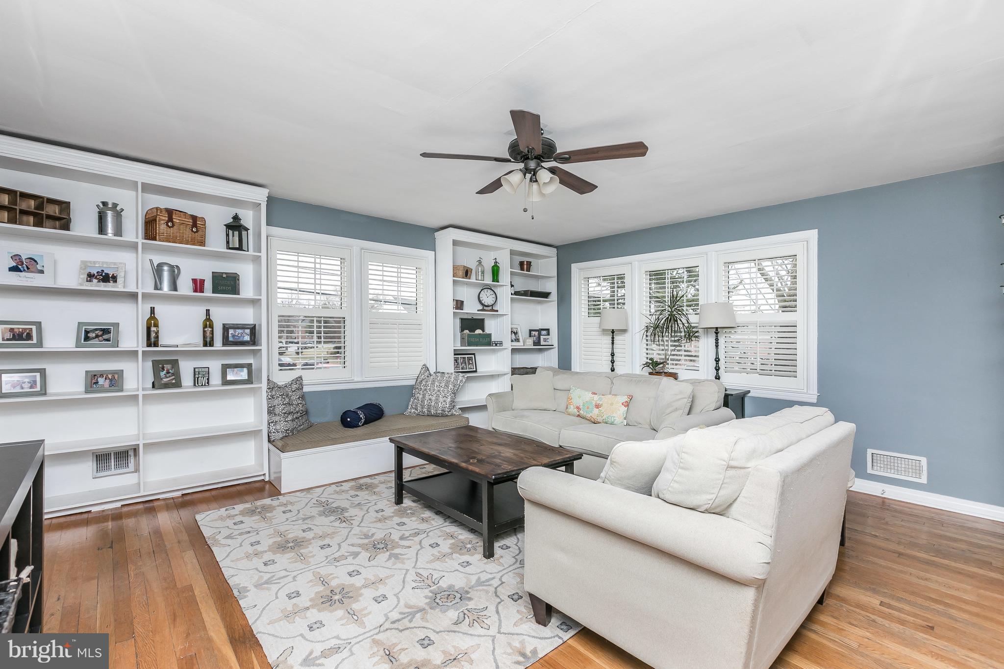 1811 Loch Shiel Road Baltimore, MD 21286 - Photo 1 of 16 Living Room