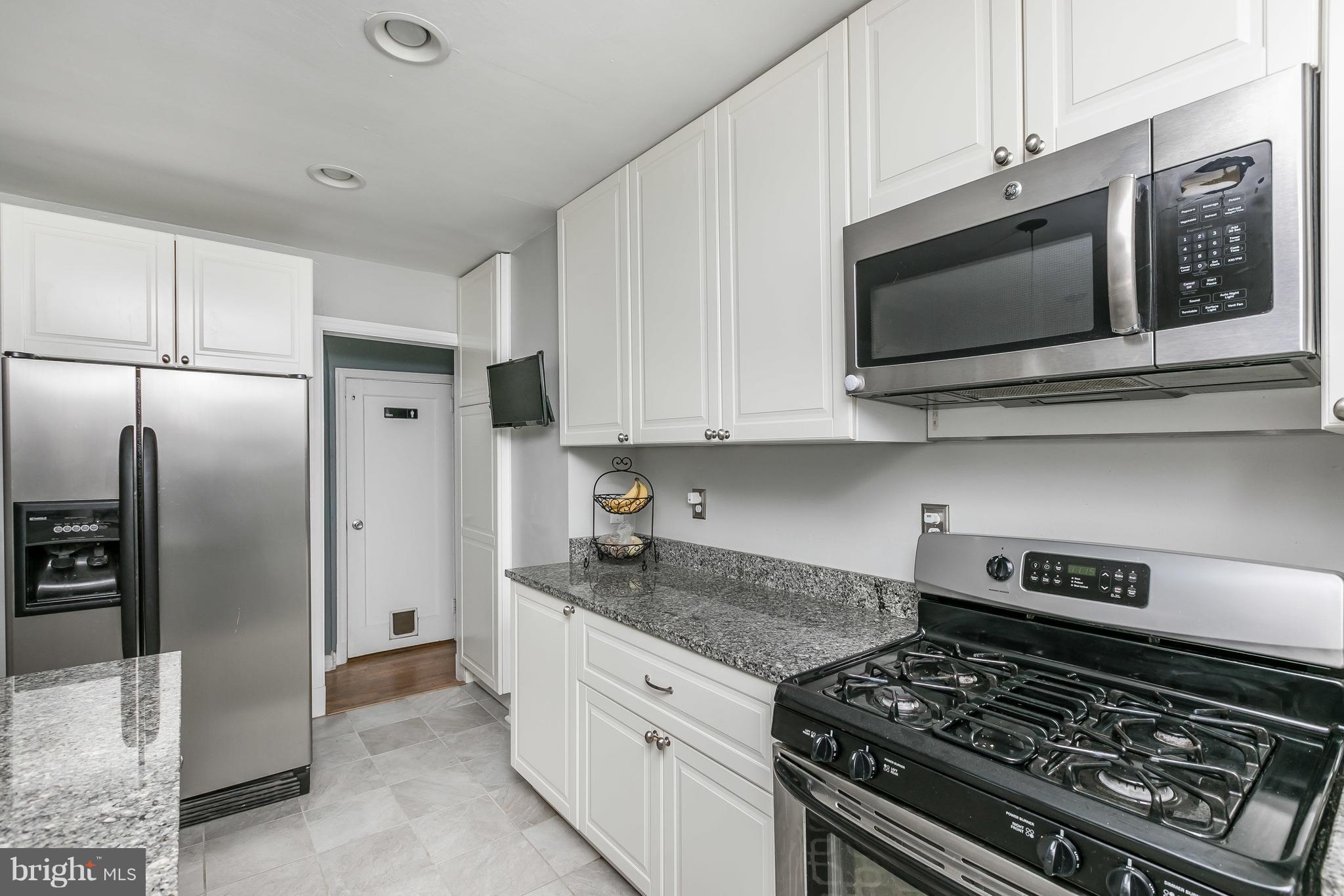 1811 Loch Shiel Road Baltimore, MD 21286 - Photo 7 of 16 Kitchen