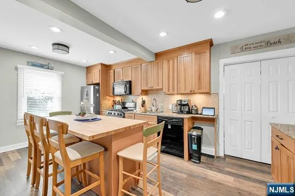 $450,000 | 22 Glenridge Road, West Milford, NJ 07421