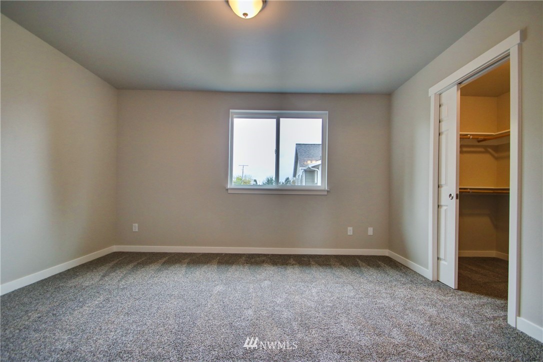 705 Peterson Road Burlington, WA 98233 - Photo 19 of 30 an empty room with a window