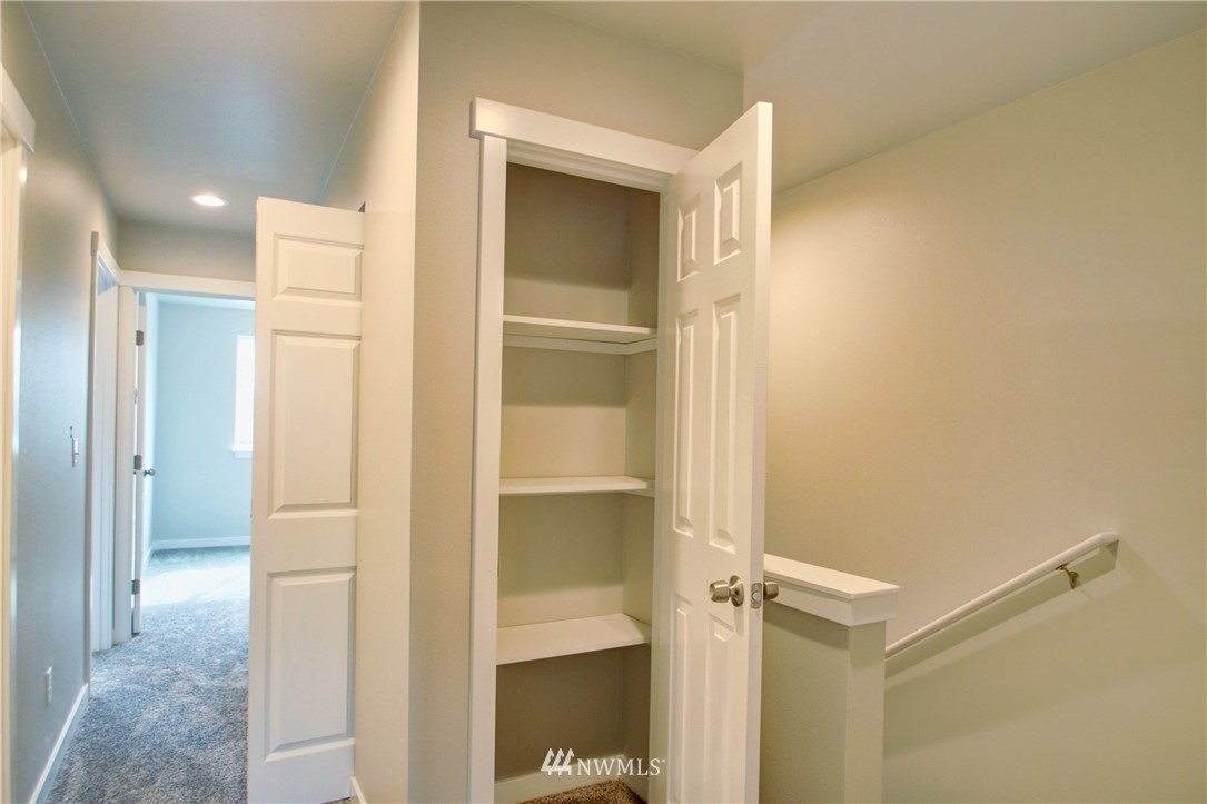 705 Peterson Road Burlington, WA 98233 - Photo 30 of 30 a view of an empty room