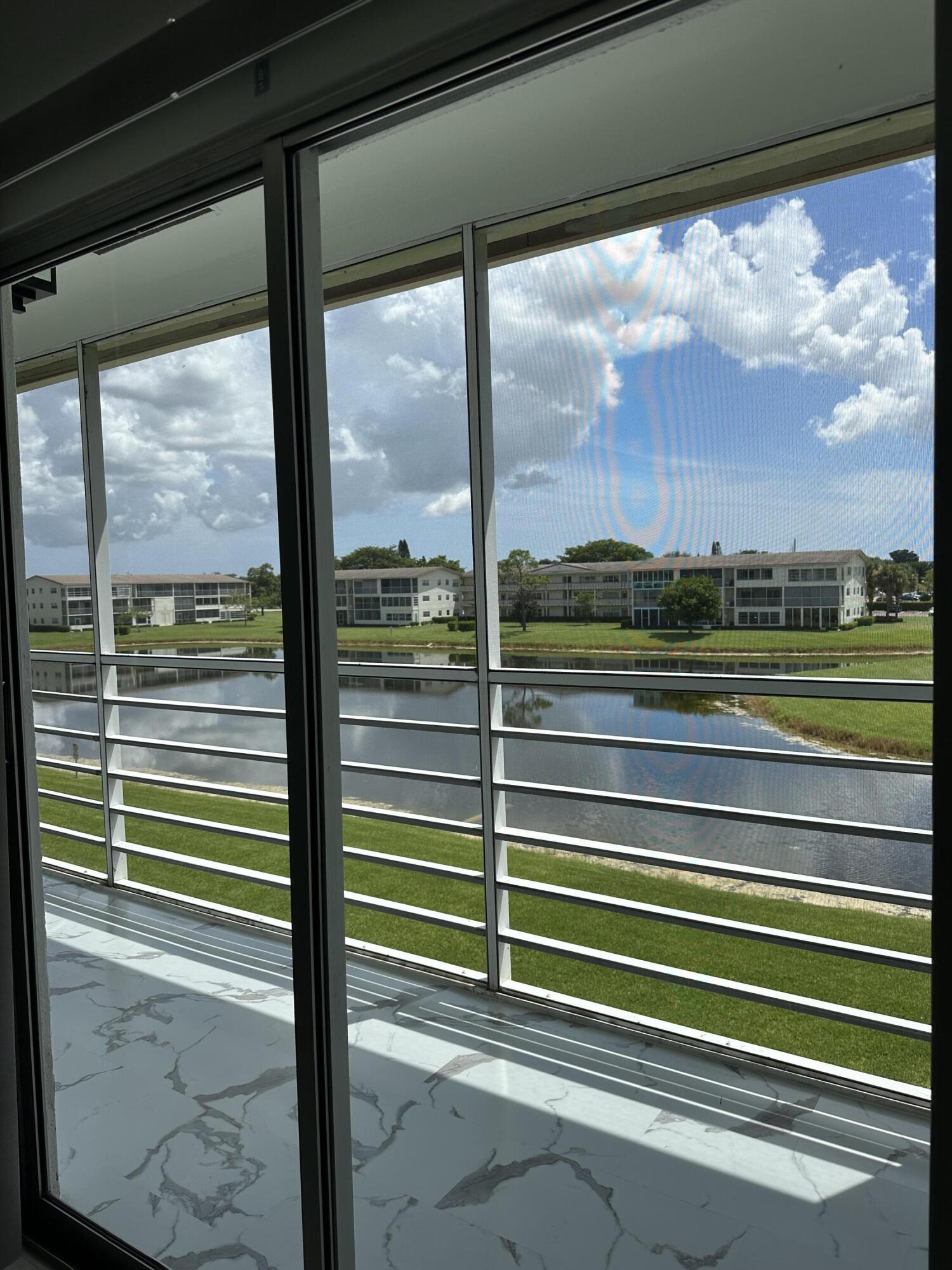 210 Preston F Boca Raton, FL 33434 - Photo 6 of 19 IMG_3921