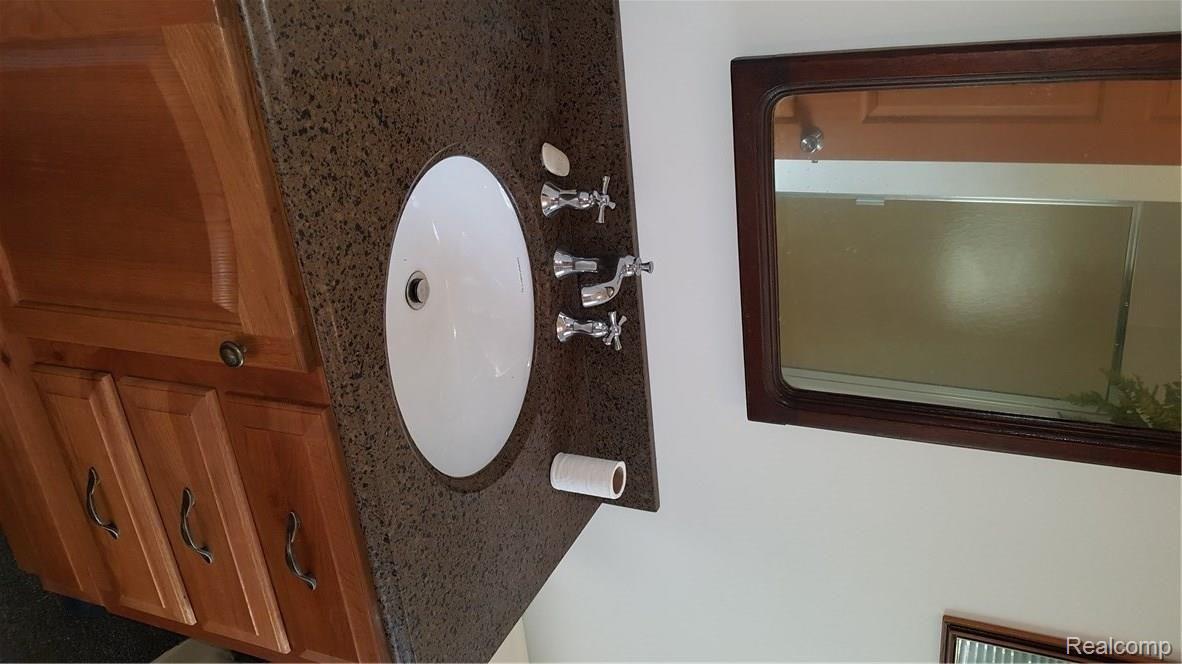 5299 Jewell Road Howell, MI 48843 - Photo 13 of 28 20161004_113940 (1).jpg