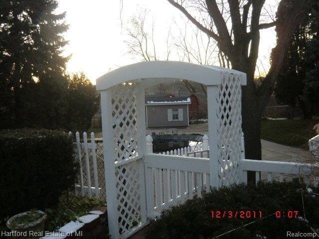 23835 Drake Road Farmington, MI 48335 - Photo 3 of 24 Over Looking the pool