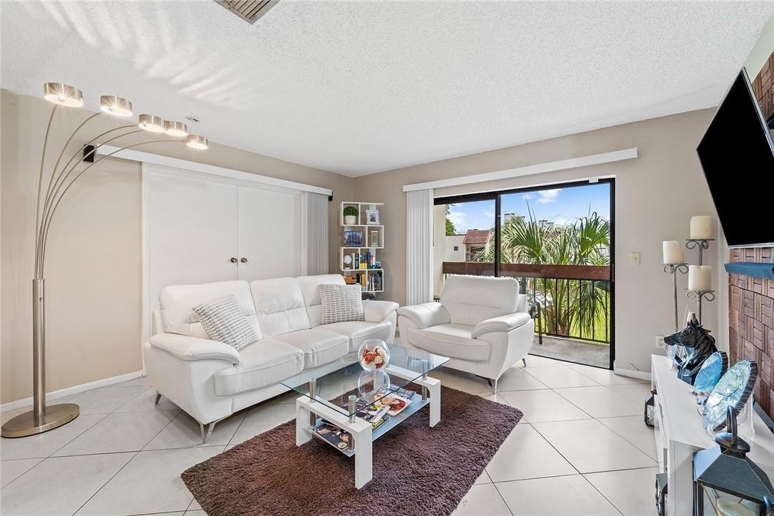 8660 Southwest 149th Avenue, Unit 211 Miami, FL 33193 - Photo 2 of 15 Photo 2