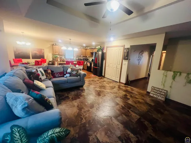 $310,000 | 6005 Southwest 44th Street, Topeka, KS 66610