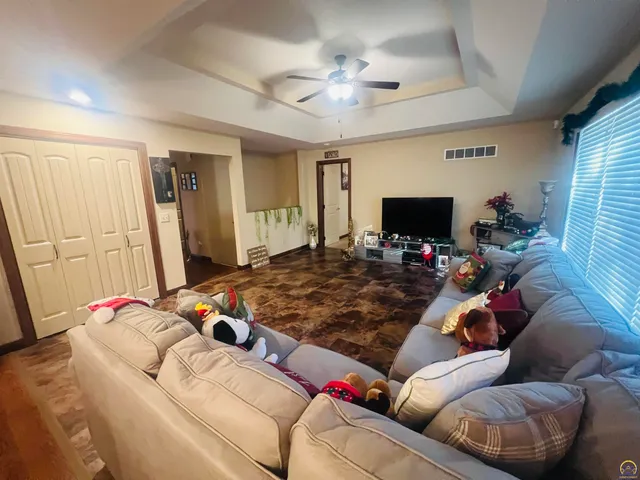 $310,000 | 6005 Southwest 44th Street, Topeka, KS 66610