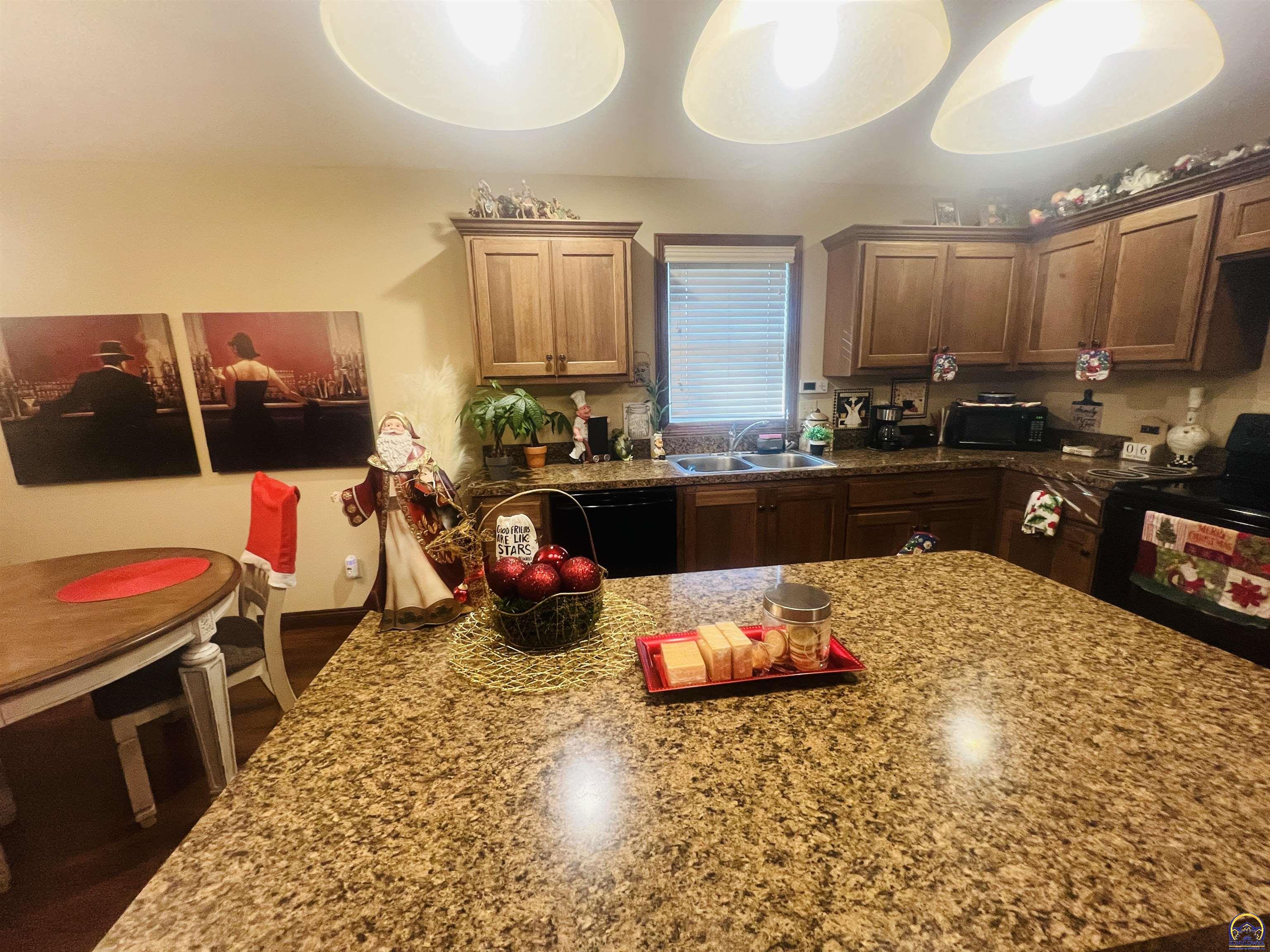 6005 Southwest 44th Street Topeka, KS 66610 - Photo 17 of 70